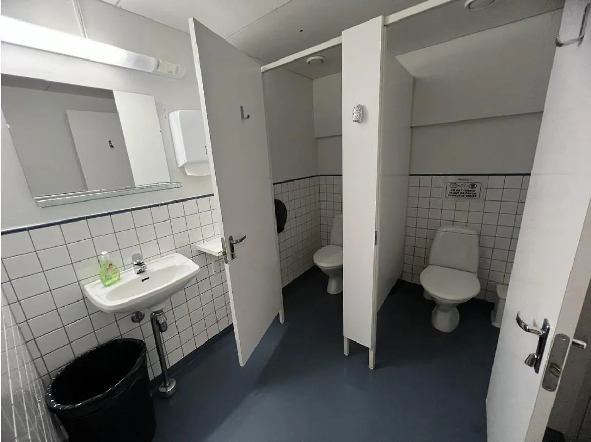 Office House Services 207 Helsinki 0*,